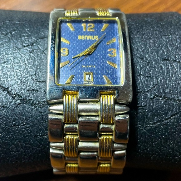 Vintage Benrus Date Men’s Watch - Picture 2 of 4